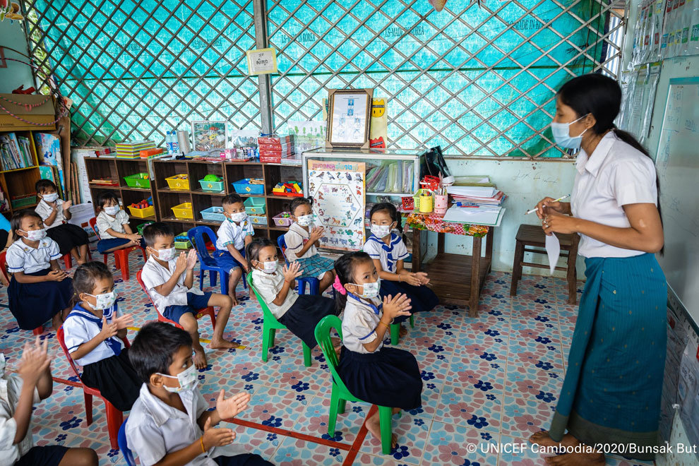 Education minister calls for libraries