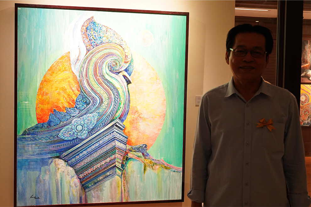 Soeung Vannara, whose painting Strong Stand directly addresses the destruction of Khmer temples during armed conflict. Hong Raksmey