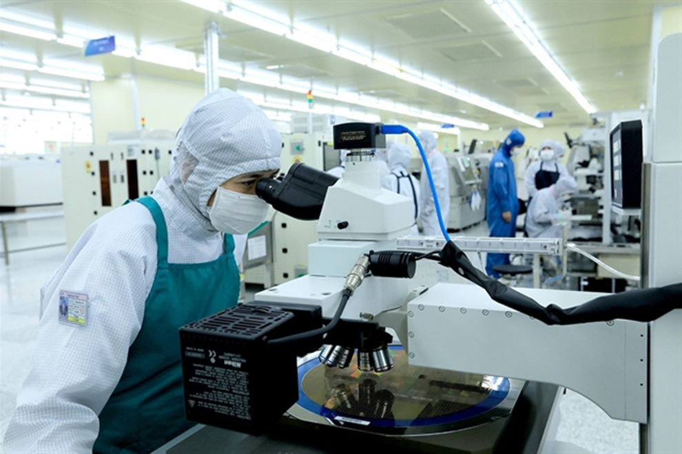 Strategy issued to develop Vietnam's semiconductor industry