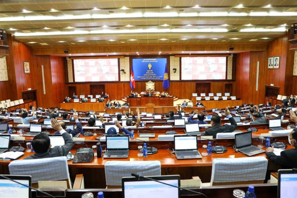 NA passes draft plant protection law 92-0