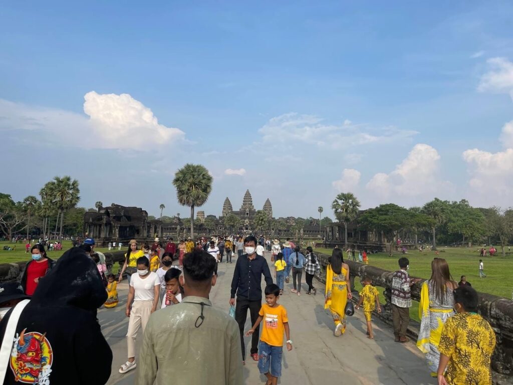 First two days of Khmer New Year saw over 2.4 million revellers