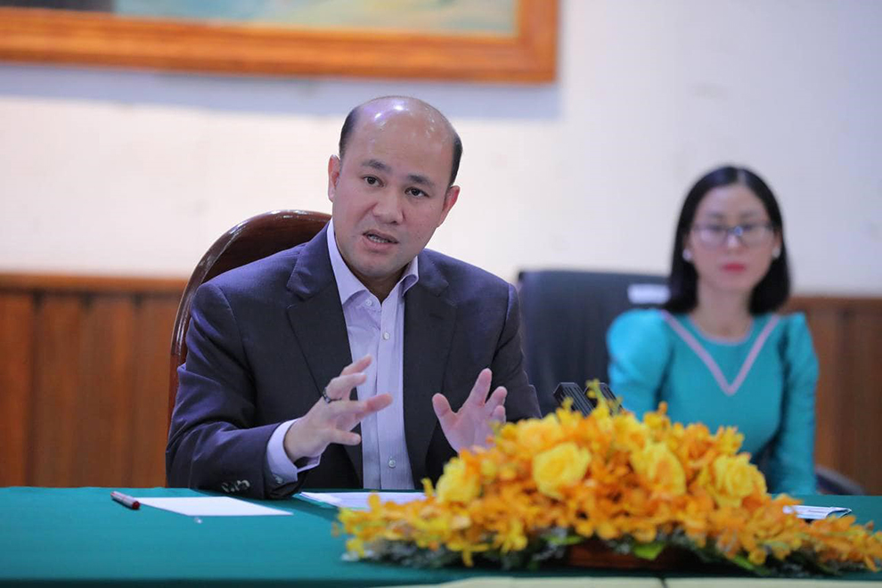 Many: Civil service reform to enhance efficiency without burdening officials