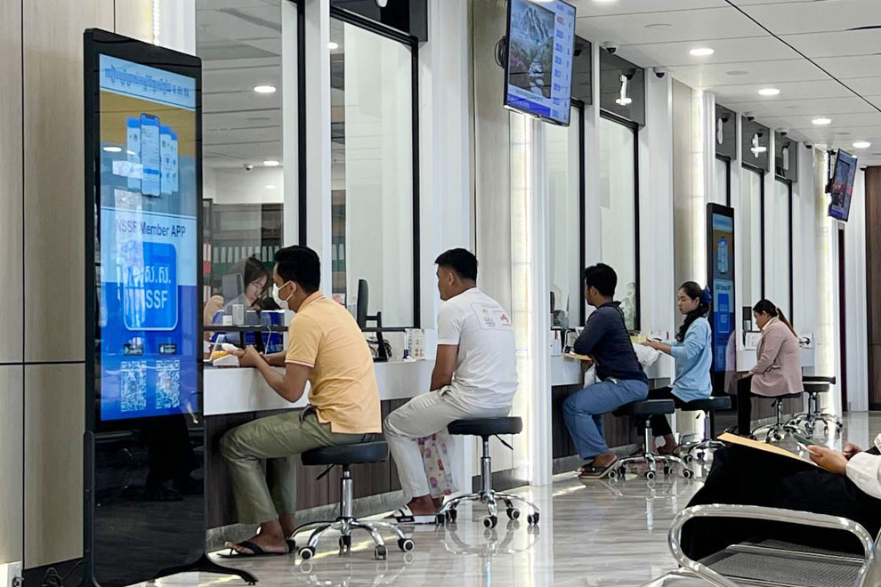 Civil servants receive wider social services