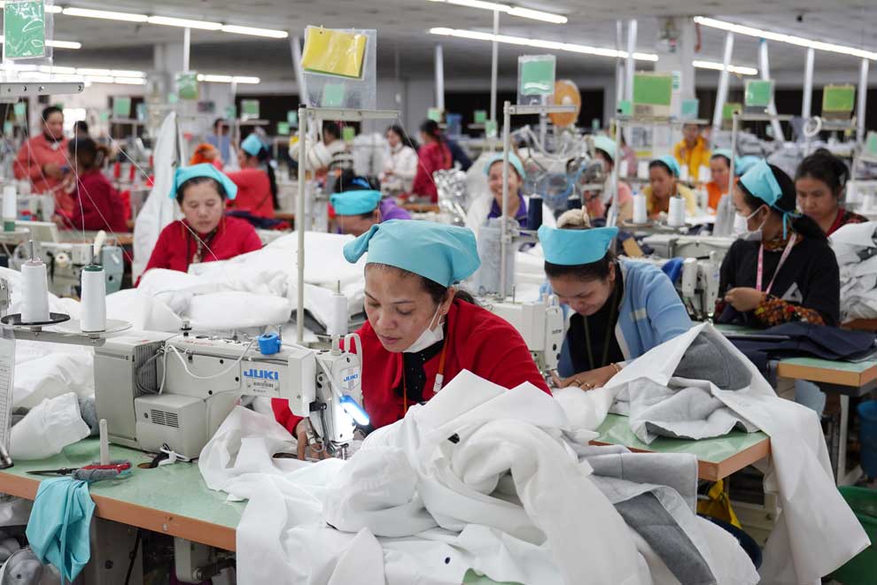 Canadian bilateral trade down 20% in 2023