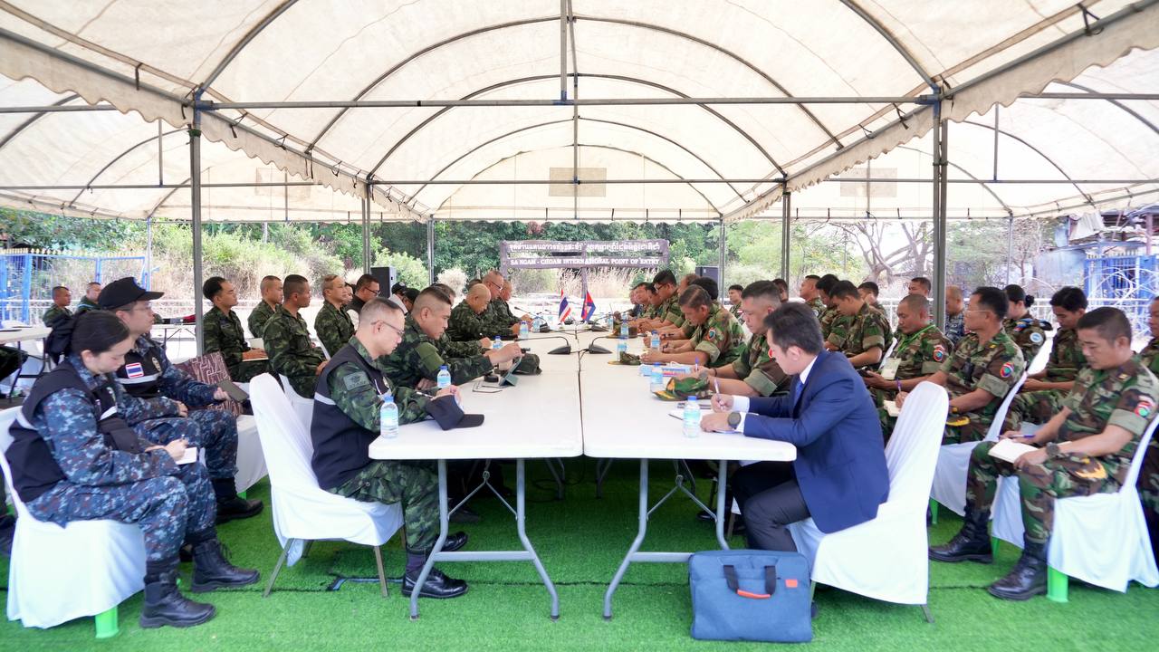 The RBC talks, involving Cambodia’s Military Region 4 and Thailand’s Army Area 2, were held at the Choam–Sa Ngam International Point of Entry in Anlong Veng district, was monitored by the ASEAN Observer Teams of both countries. Supplied