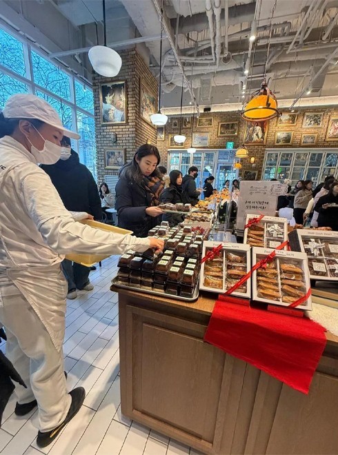 A bakery in central Seoul sees queues all day long for its Dubai chewy cookie offering, among other baked goods. PHOTO: THE STRAITS TIMES