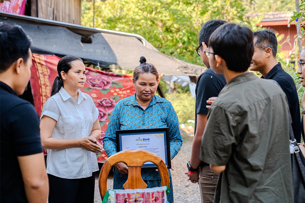 In August alone, essential aid was distributed to more than 2,000 families across Preah Vihear, Oddar Meanchey and Siem Reap provinces. Supplied
