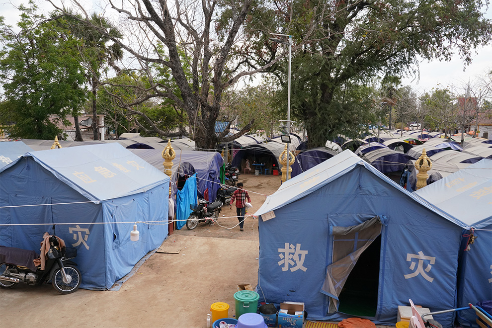 Wat Kandoul hosts 1,326 refugee families, totalling nearly 5,000 people, including about 2,500 women and more than 1,700 children. Hong Raksmey