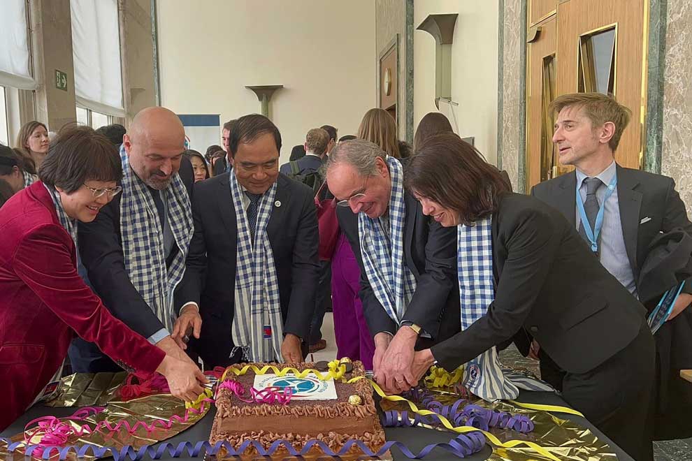 Thuch uses 25th year to call for increase in Ottawa participation