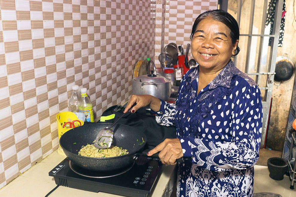 Smart cooking strategy to cut carbon emissions