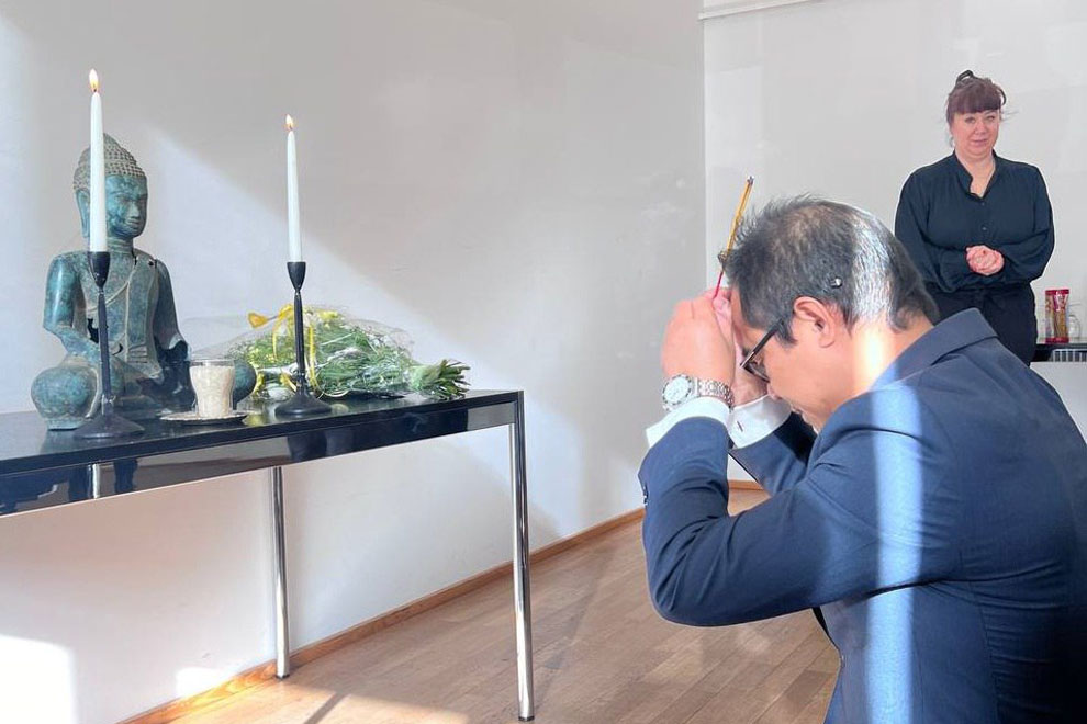 Swiss return century-old Buddha