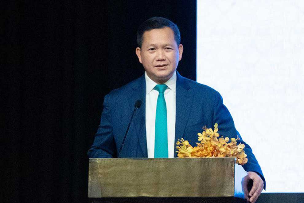 Manet marks women's day