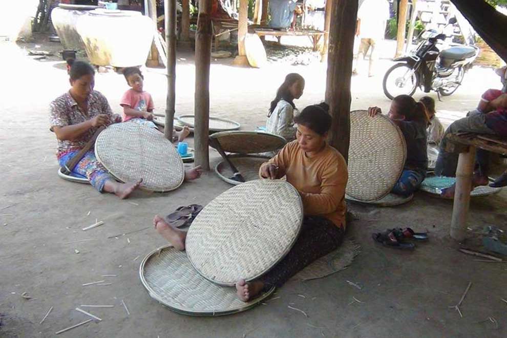 Weaving bamboo with ancestral skill in Kampong Chhnang