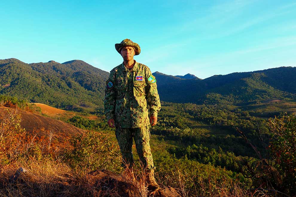 Foes to friends: Rangers team up with former loggers as eco-tourism guides