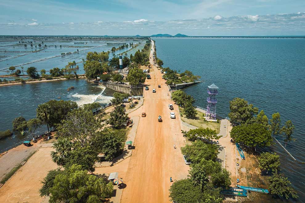 Ang Trapeang Thma draws tourists