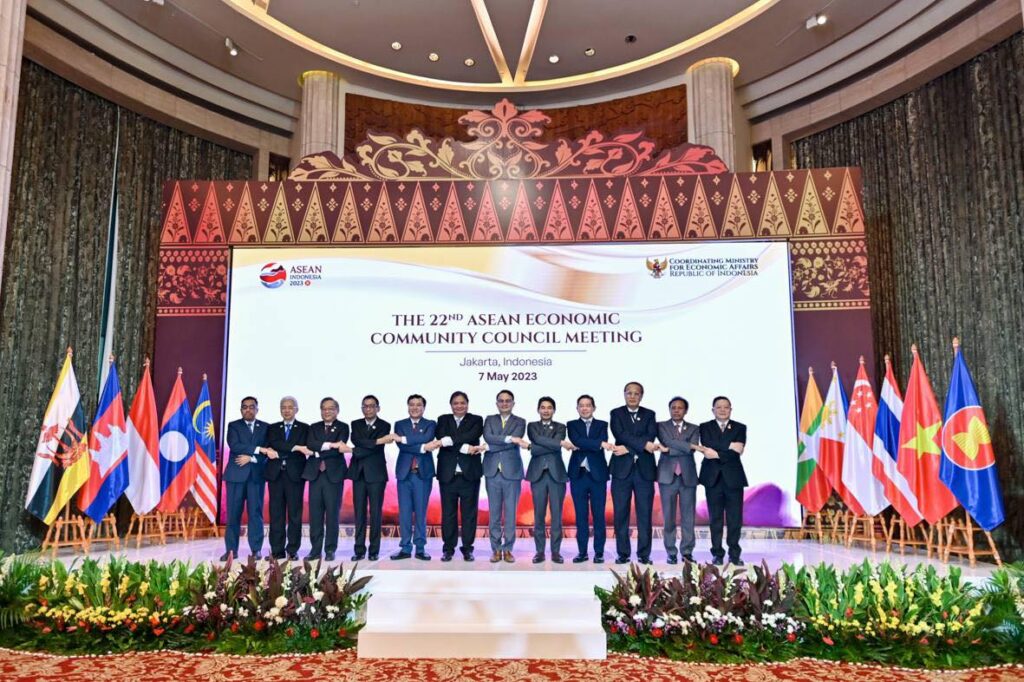 AEC pledge economic support