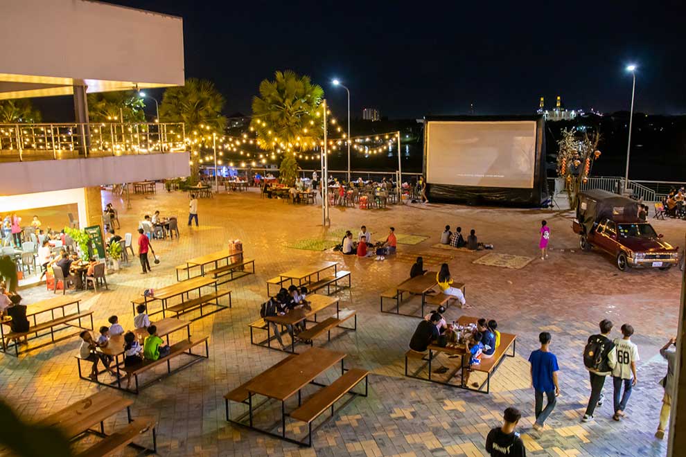 Khmer cinema classics back on big screen for free at WB Arena's outdoor movies series