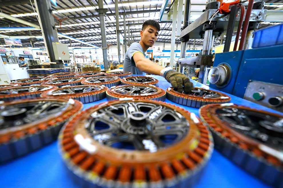 Direct subsidies right anti-outbreak prescription for micro