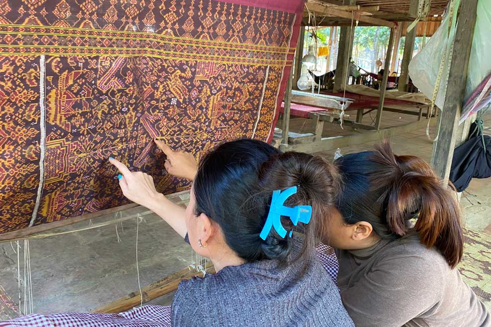 Ancient art of Khmer weaving alive in Siem Reap