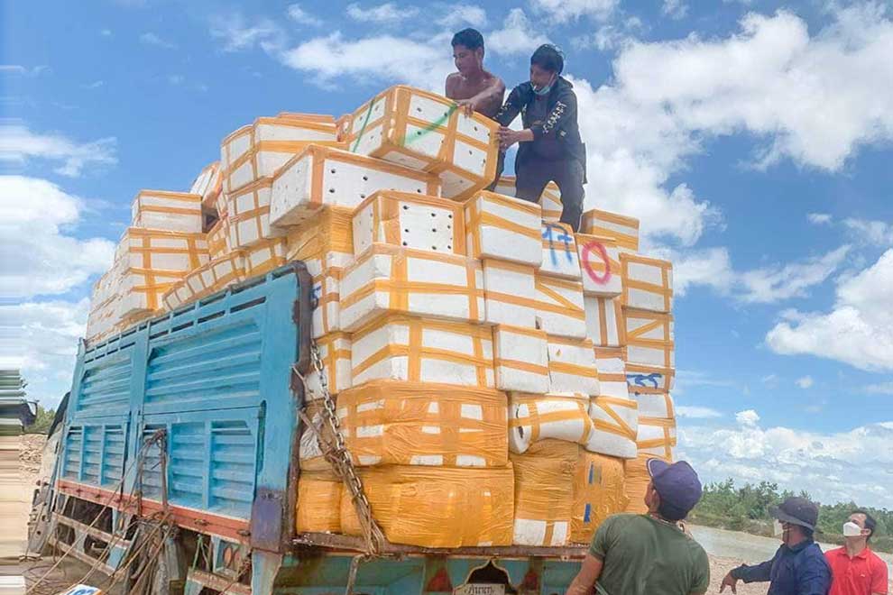 Police destroy tainted seafood and meat
