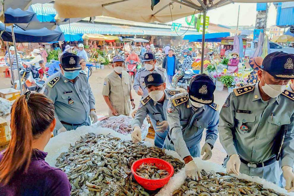 CCF discovers over 800 kg of unsafe foods sold in markets