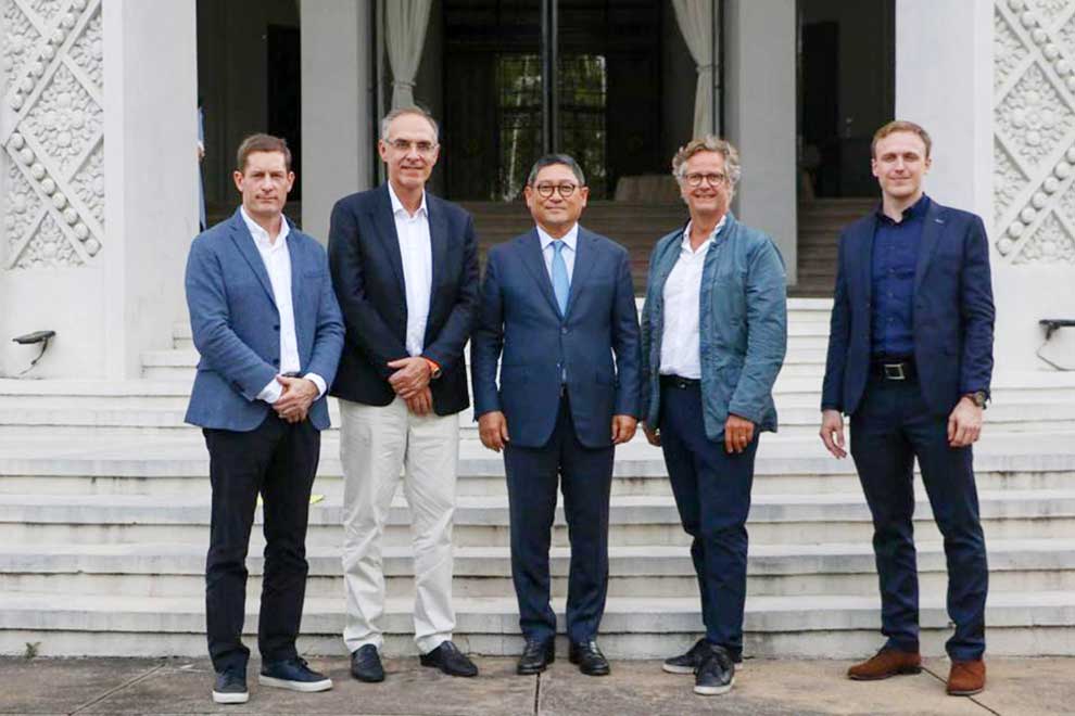 International brand plans local jewellery factory