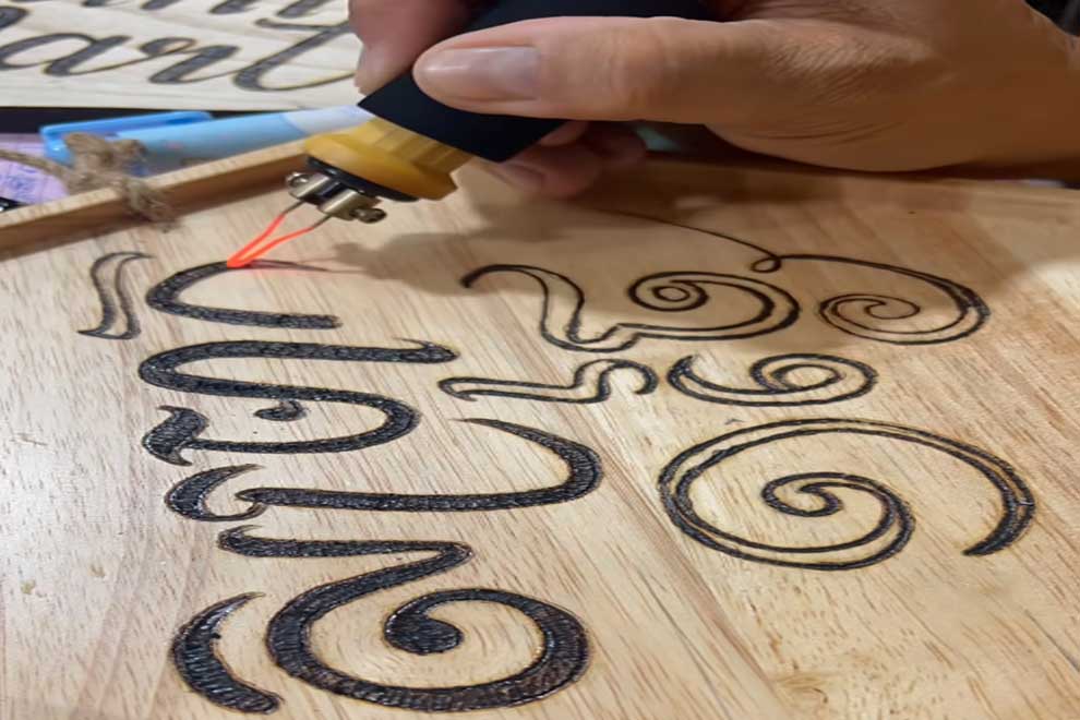 Burning passion for tradition: Pyro patterns emerge