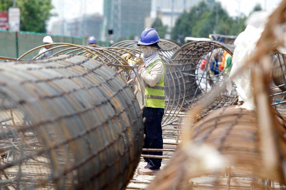 Steel imports jump amid upswing in construction