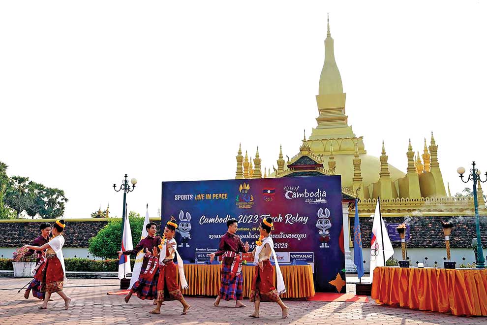 PM orders free screenings of SEA Games nationwide