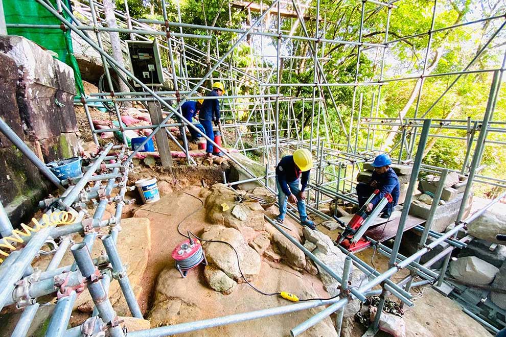 Drill experts assist in Preah Vihear 7th staircase repairs