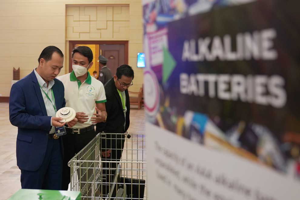 Seven tonnes of 'e-waste' prepped for export to foreign recycling plants