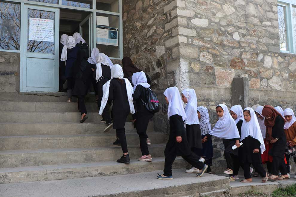 Afghan girls ordered home soon after schools reopen