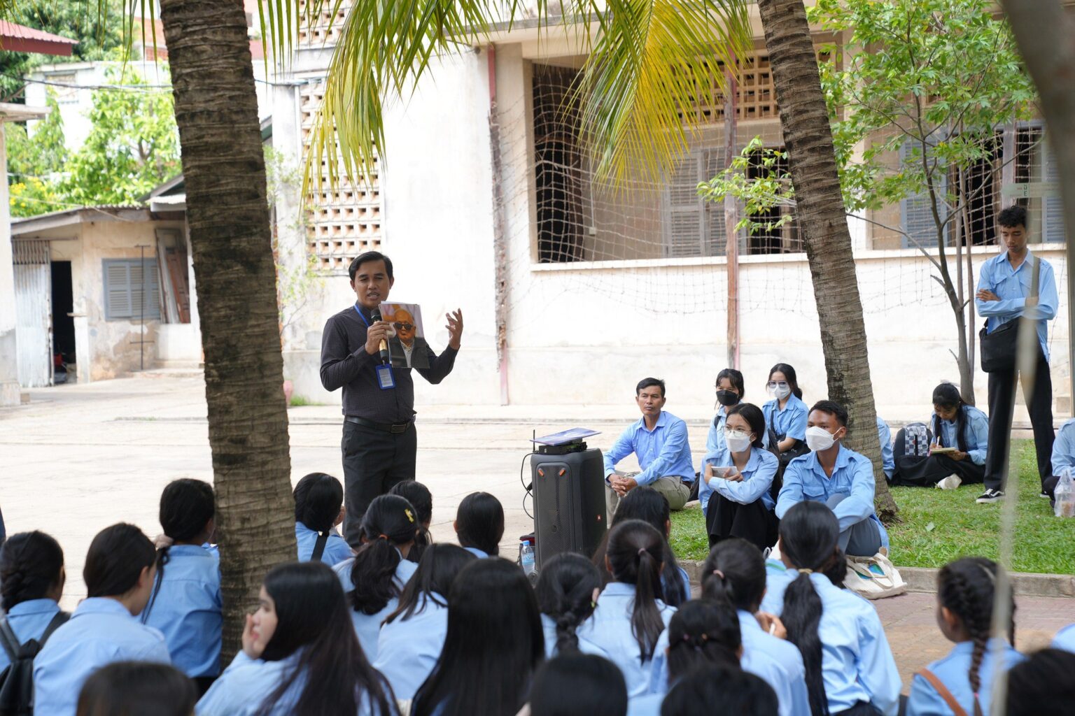 High schoolers learn about Khmer Rouge