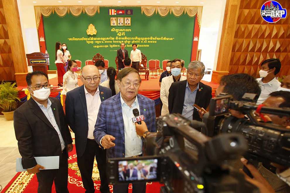 Gov't spokesman talks of challenges