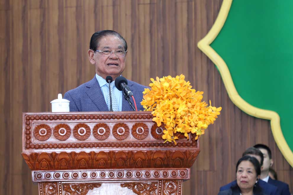 Sar Kheng: Police must not relent in anti-trafficking work