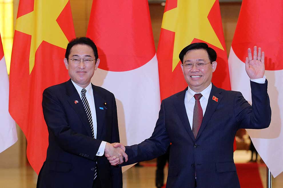 Japan's Kishida looks to strengthen cooperation with ASEAN leaders