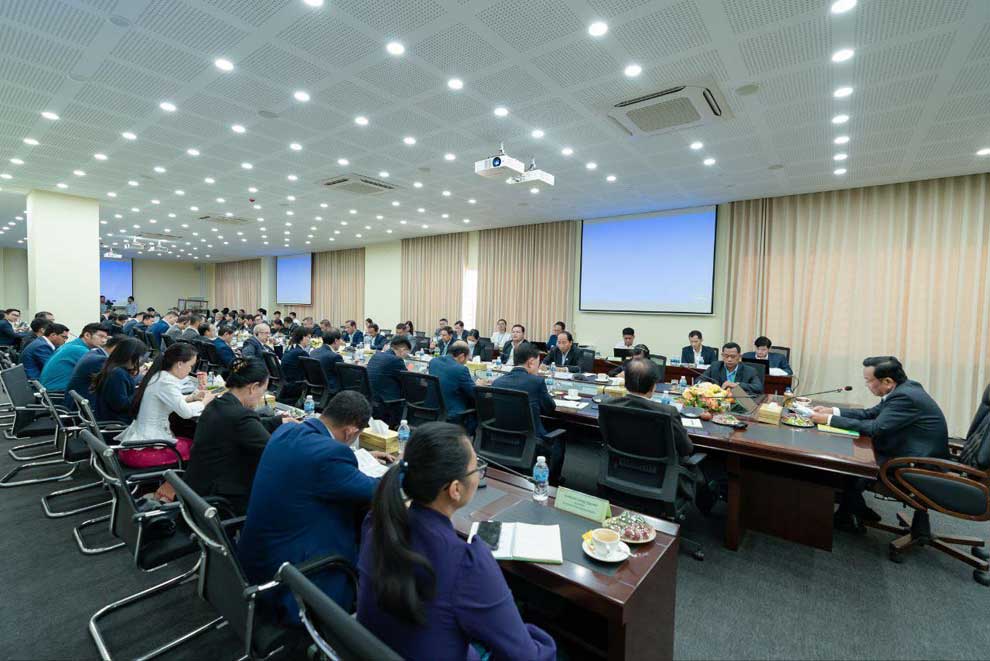 Worker minimum wage talks for 2024 underway