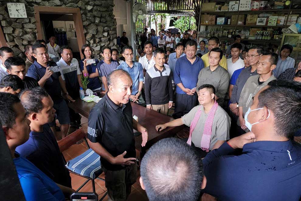 PM calls for tolerance of 'doomsday' trip faithful