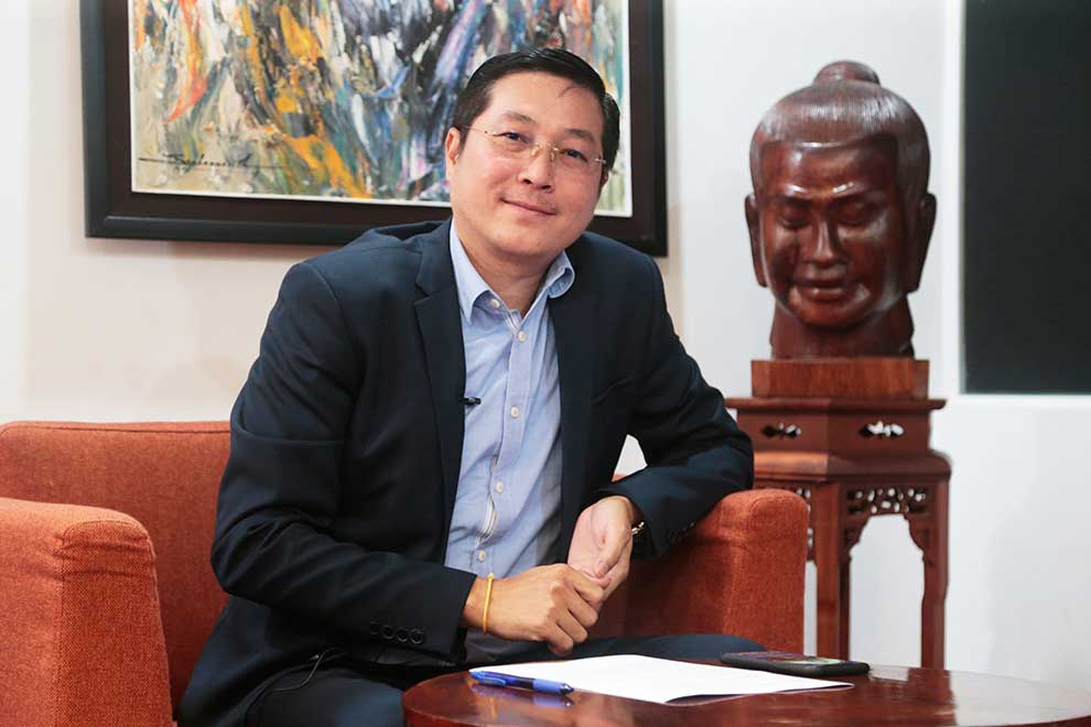 Bar association president Ly Chantola on Kingdom's lawyer's ethical obligations