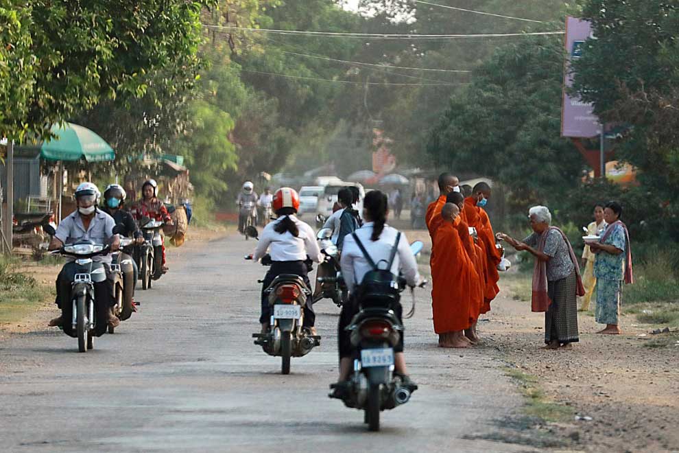 Rural progress slowing moves to city: Ministry