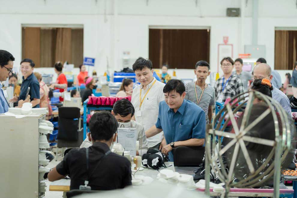 New labour minister 'engages' with workers on first day