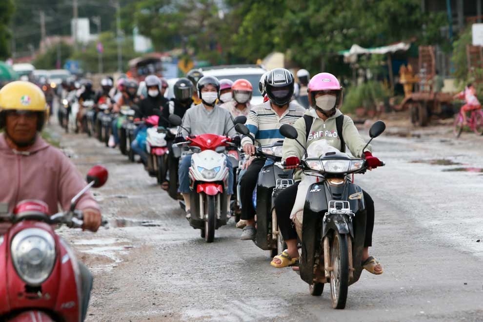 Holiday road accidents up