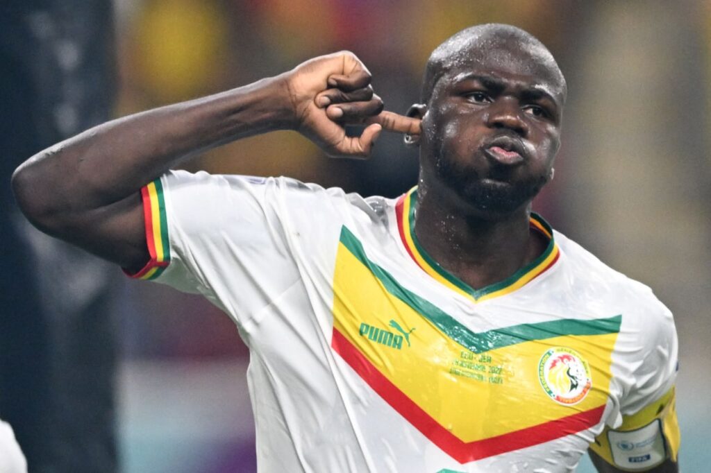 Koulibaly sinks Ecuador to fire Senegal into World Cup knockouts