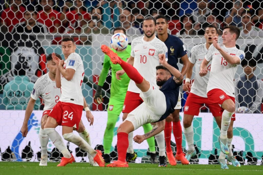 Record-breaking Giroud brings goals to France's repeat World Cup bid