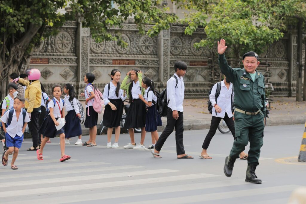 Ministry orders all schools