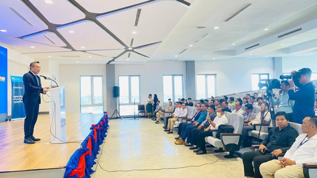 Journalists join hands navigating digital landscape