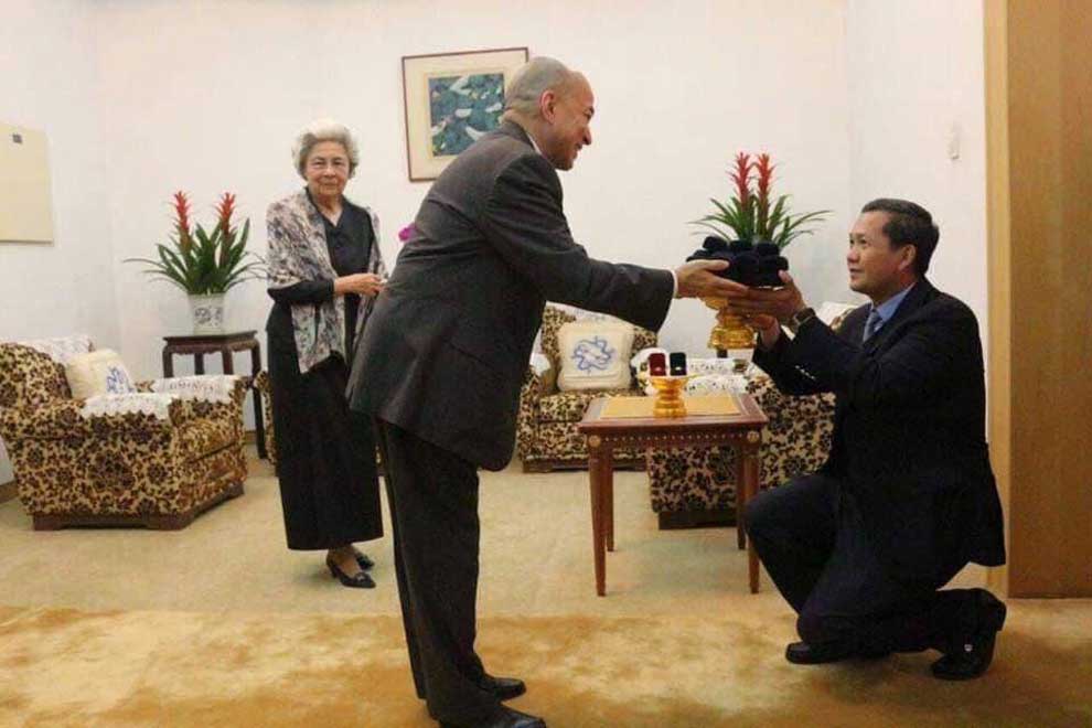 Manet vows to serve 'honestly