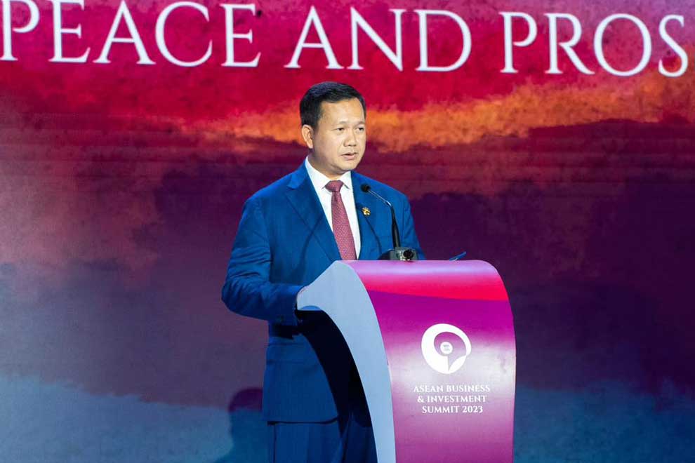 PM urges ASEAN economic integration