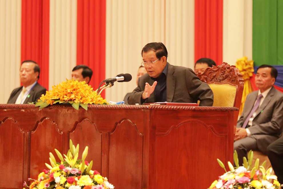 PM: Quarantine for unjabbed stays