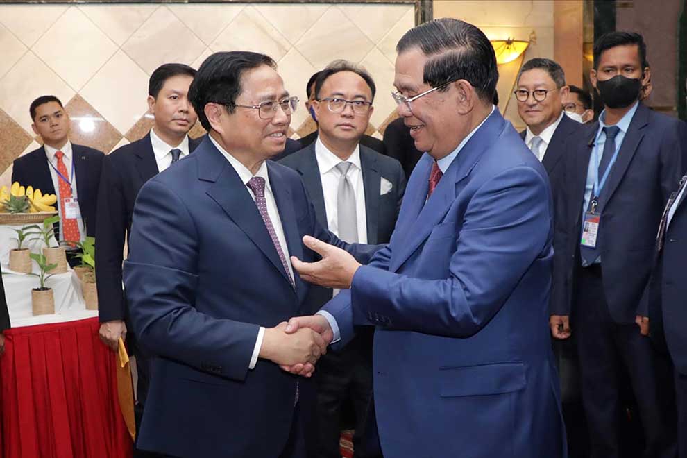 Hun Sen praises bilateral cooperation with Vietnam